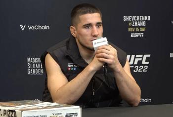 Baisangur Susurkaev révèle s'être battu avec une “grave blessure” à la cheville | UFC 322