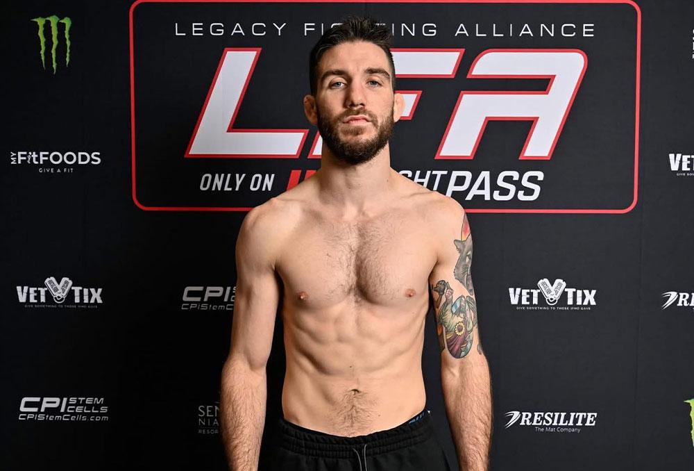 Kevin Carrier délègue la direction de son camp d'entraînement au vétéran Hassan Abdullah pour le LFA 223