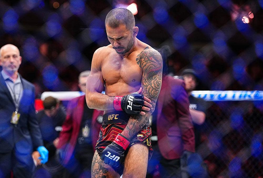 Alexandre Pantoja adresse un message de résilience à ses fans après sa terrible blessure | UFC 323