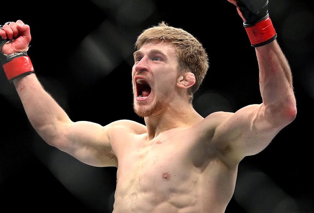 Arnold « Almighty » Allen : La quête du sommet à l'UFC 324 et l'héritage de ses succès