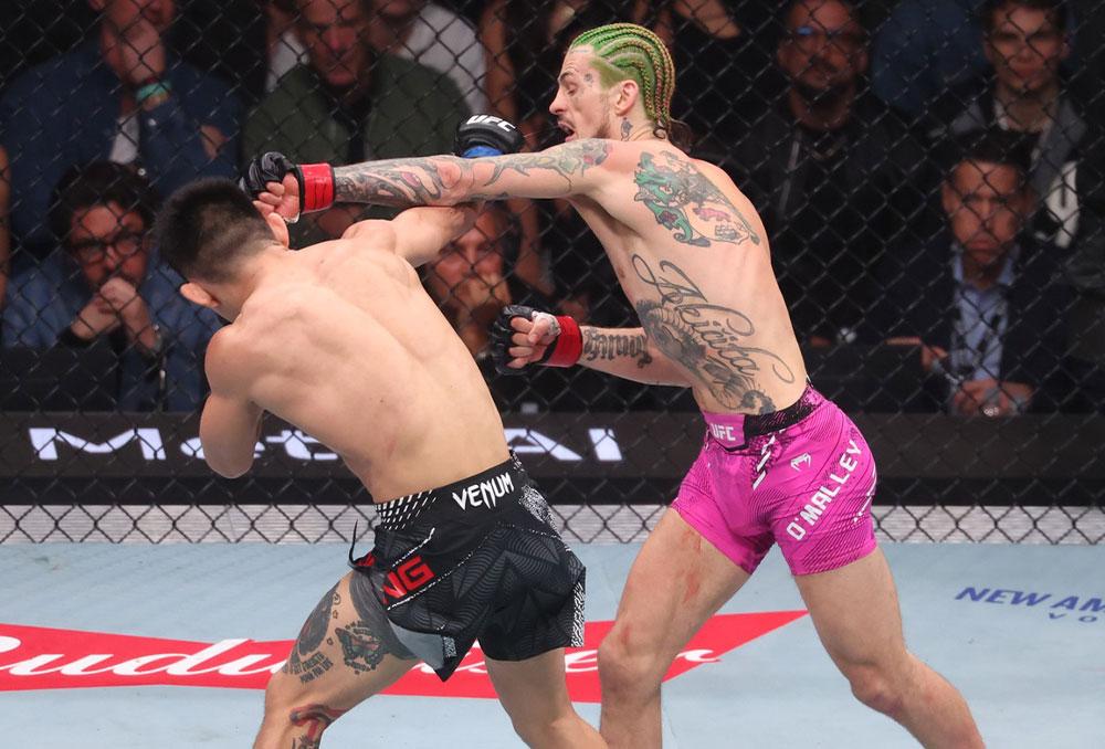 Sean O'Malley arrache la victoire à la décision contre Song Yadong au terme d'un combat serré | UFC 324
