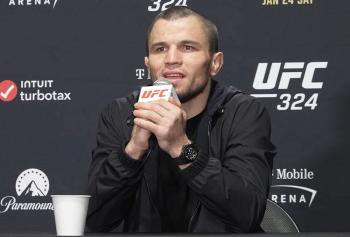 Umar Nurmagomedov critique le manque d'engagement de Deiveson Figueiredo dans la cage | UFC 324