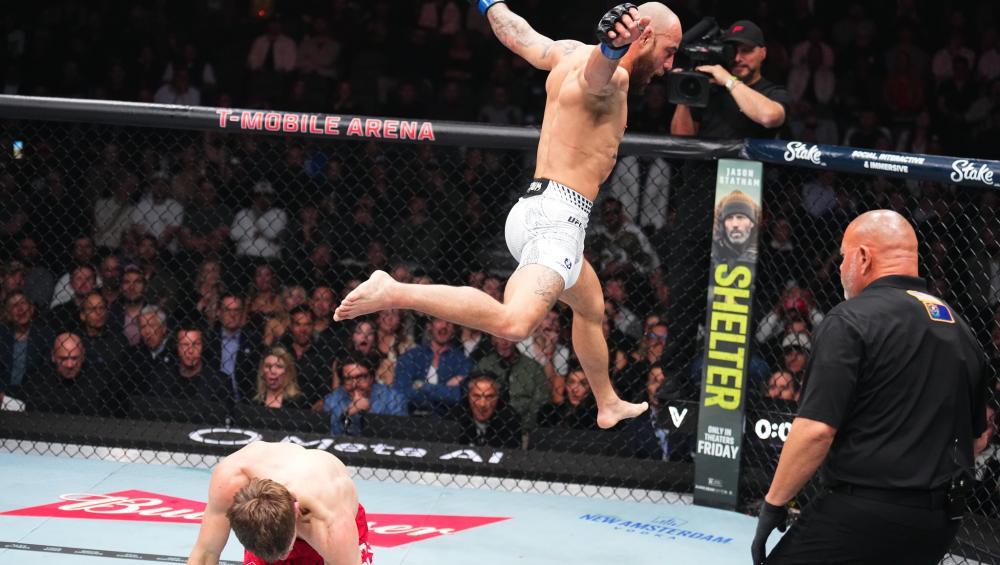 Jean Silva débarque en interview avec un bout de bois et un humour décalé | UFC 324