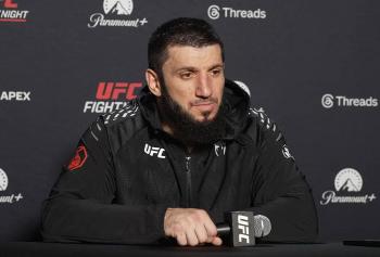 Rizvan Kuniev dénonce les tactiques illégales de Jailton Almeida au clinch | UFC Fight Night 266