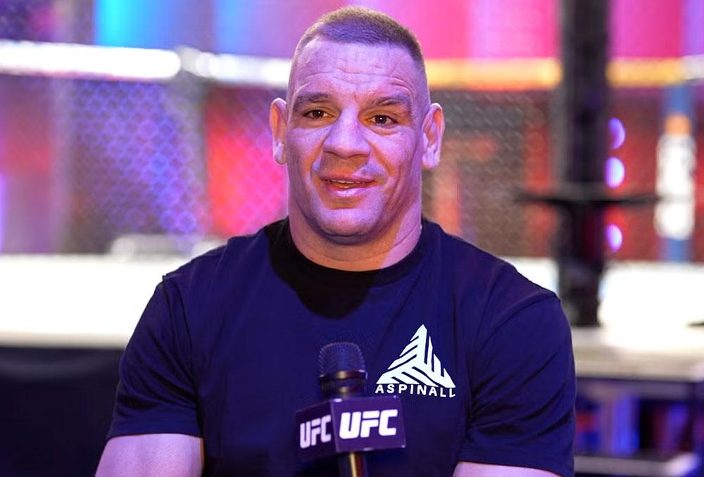 Serghei Spivac mise sur son grappling d'élite pour neutraliser la puissance de KO d’Ante Delija | UFC Fight Night 267