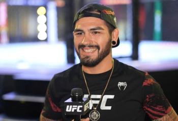 Anthony Hernandez s'attend à une véritable guerre d'usure face à Sean Strickland | UFC Fight Night 267