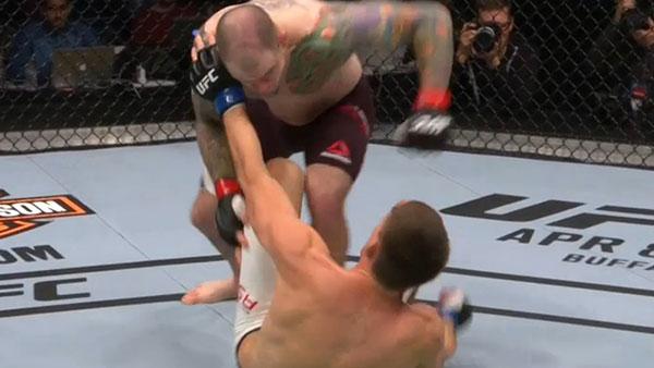 UFC Fight Night 107 - Bradley Scott contre Scott Askham