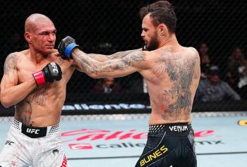 Edgar Chairez bat Felipe Bunes à la décision partagée au terme d'une confrontation particulièrement serrée | UFC Fight Night 268