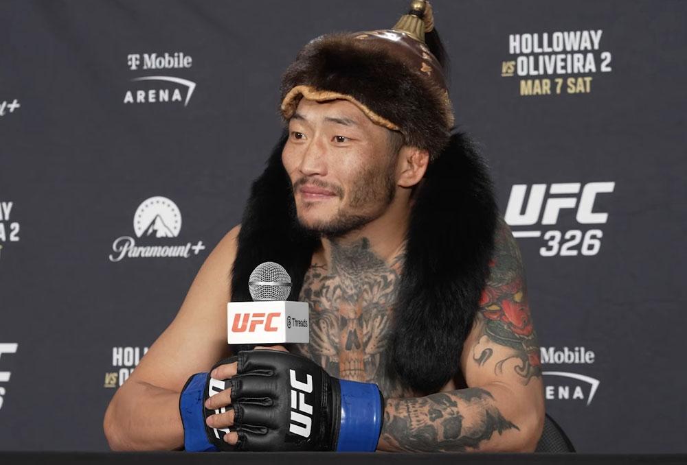 “Des combats faciles” : Nyamjargal Tumendemberel juge le niveau de Su Mudaerji après l'avoir observé en coulisses | UFC 326