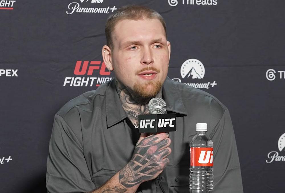 “Les muscles ne gagnent pas les combats” : Steven Asplund minimise l'avantage physique de Vitor Petrino | UFC Fight Night 269