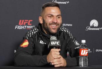 Une promesse tenue : Hecher Sosa dédie son succès à son père disparu après une bataille intense | UFC Fight Night 269