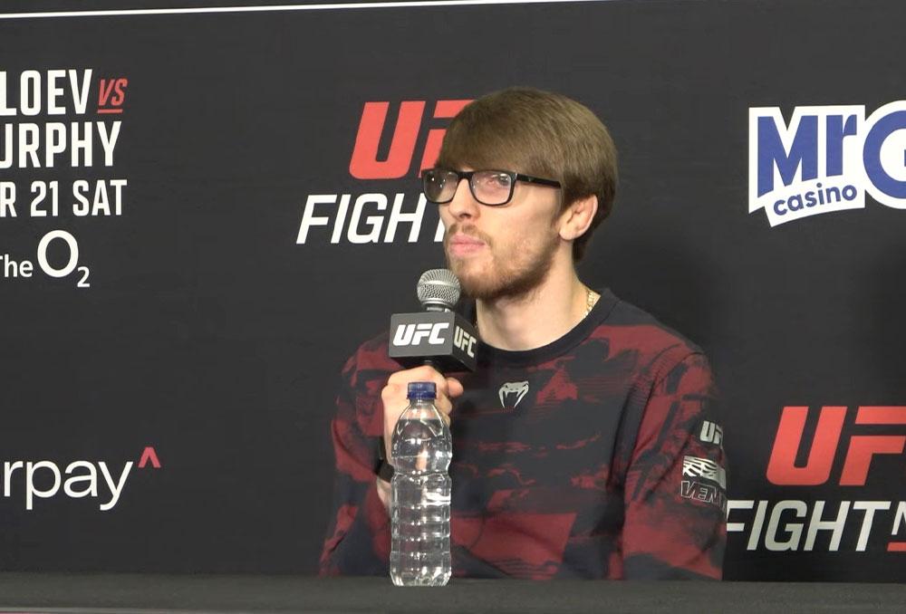 “Je ne ressens aucune pression” : Kurtis Campbell savoure sa place sur la carte principale | UFC Fight Night 270