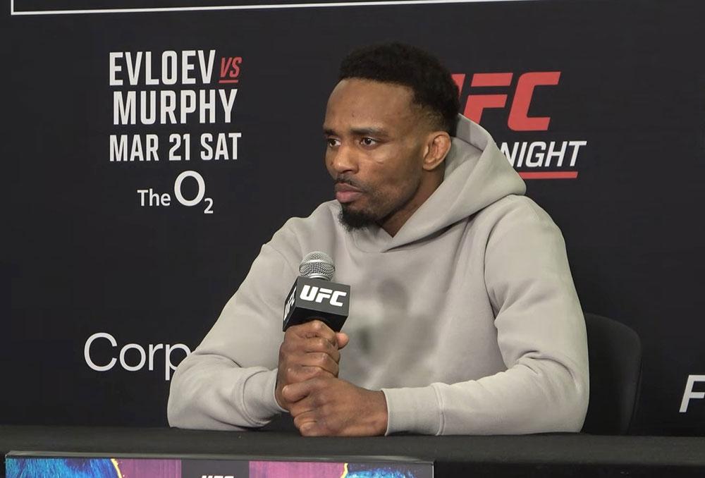 “Il est temps de montrer que je suis le numéro un” : Lerone Murphy affiche ses ambitions avant d'affronter Movsar Evloev | UFC Fight Night 270