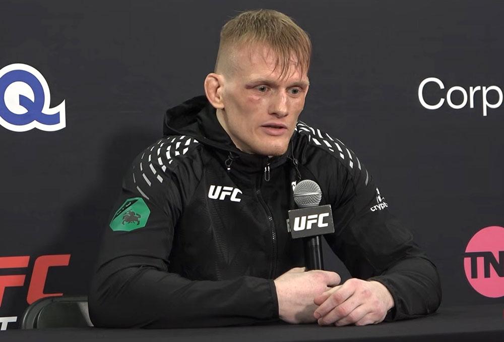 “C’est la première fois que je dispute trois rounds” : Mantas Kondratavicius savoure cette nouvelle expérience | UFC Fight Night 270