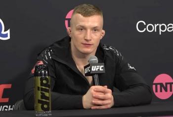 “Je n'attendais pas un dénouement si rapide” : Iwo Baraniewski analyse sa victoire éclair face à Austen Lane | UFC Fight Night 270