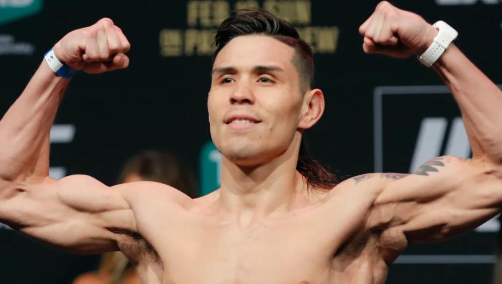 Ricky Simon et Adrian Yanez jouent leur survie à l'UFC dans un choc explosif à Seattle | UFC Fight Night 271