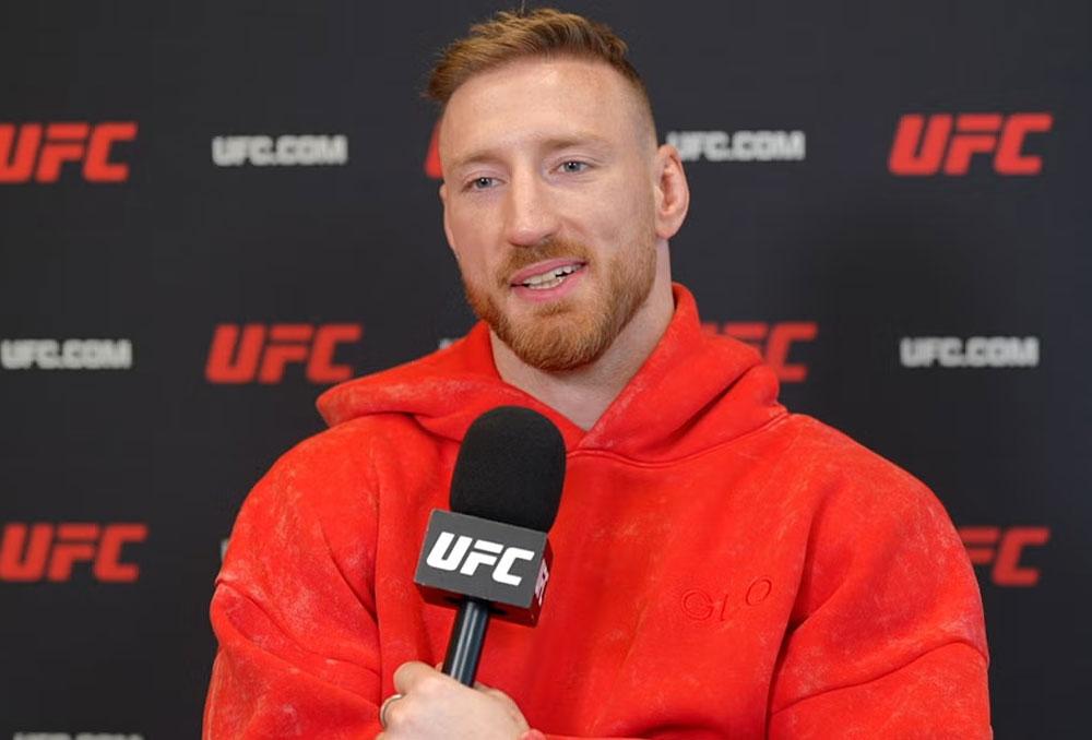 “Il perd face aux meilleurs” : Joe Pyfer relativise la mauvaise série d'Israel Adesanya avant leur combat | UFC Fight Night 271