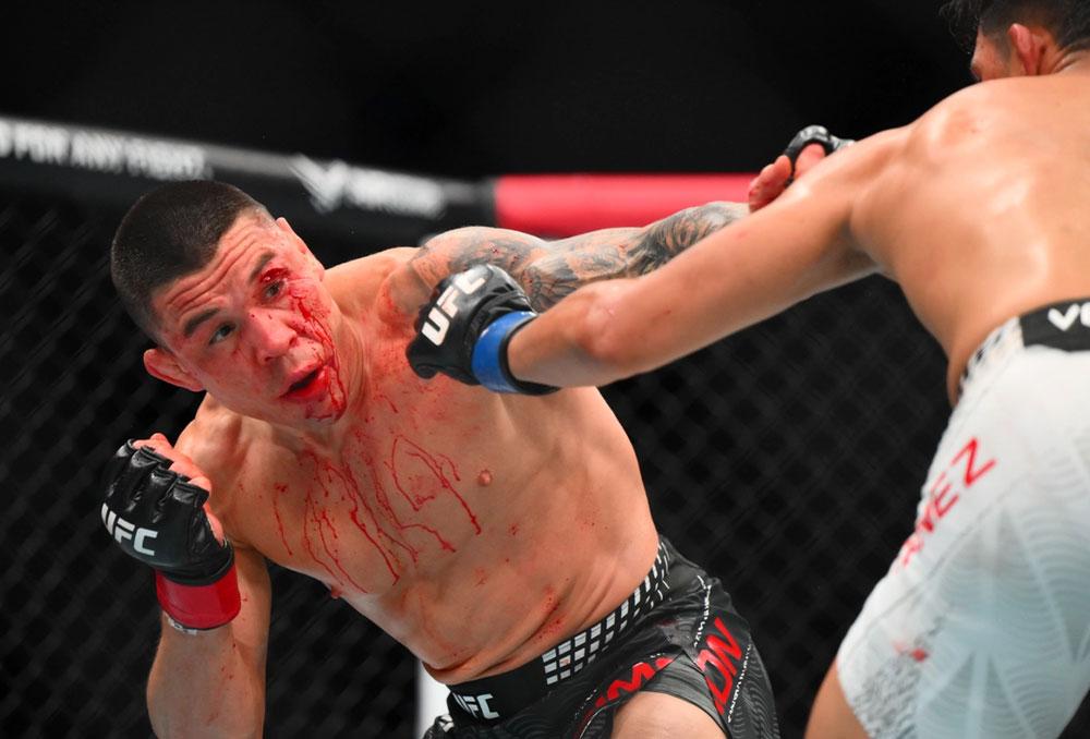 Le combat explosif entre Ricky Simon et Adrian Yanez se solde par une égalité majoritaire très disputée | UFC Fight Night 271