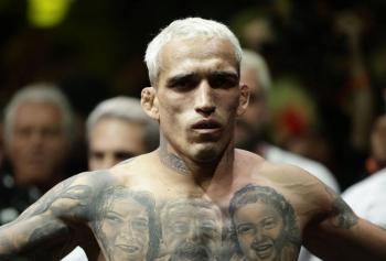 Charles Oliveira réagit aux provocations de Nate Diaz et fixe ses conditions pour reconquérir le trône des poids légers