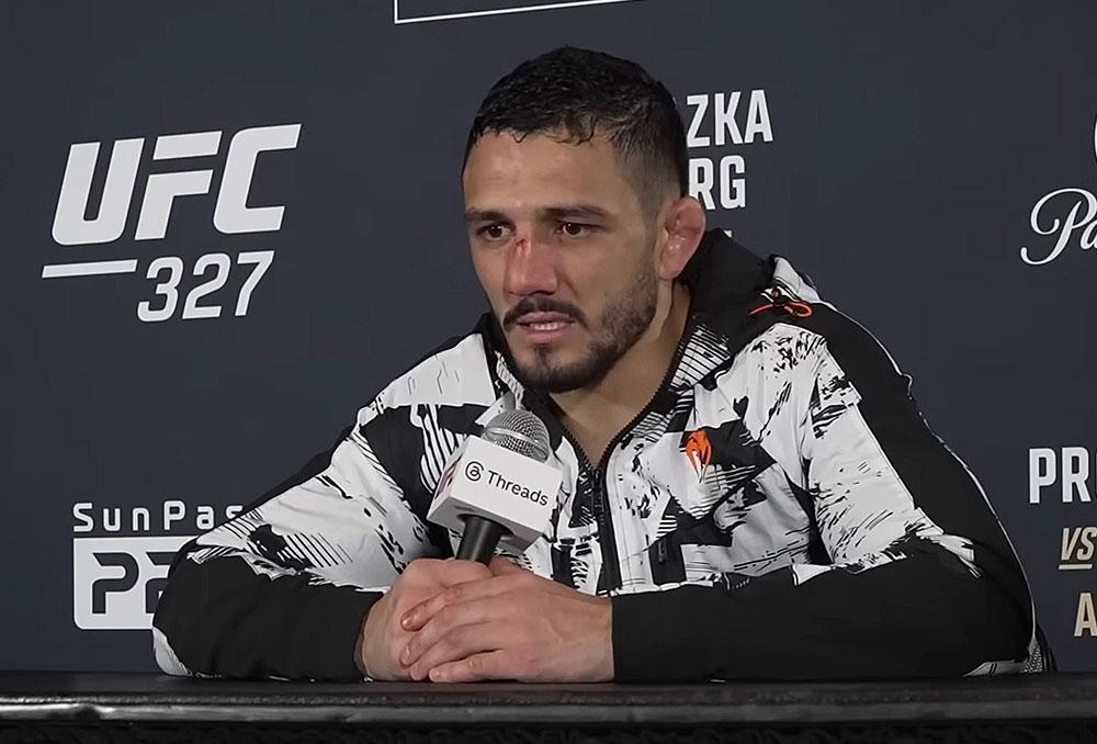 “Je voulais un combat propre” : Aaron Pico analyse sa performance face à l'expérience de Patricio Pitbull | UFC 327