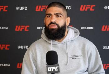“Ne lui laisser aucune ouverture” : La stratégie de Jacob Malkoun pour neutraliser Gerald Meerschaert | UFC Fight Night 275