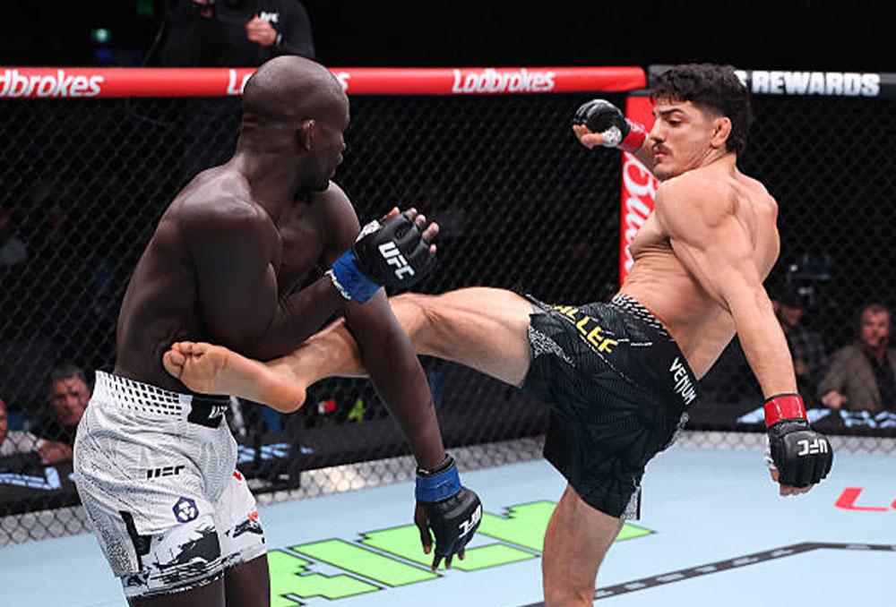 Un final explosif permet à Jonathan Micallef de battre Themba Gorimbo à la décision partagée | UFC Fight Night 275