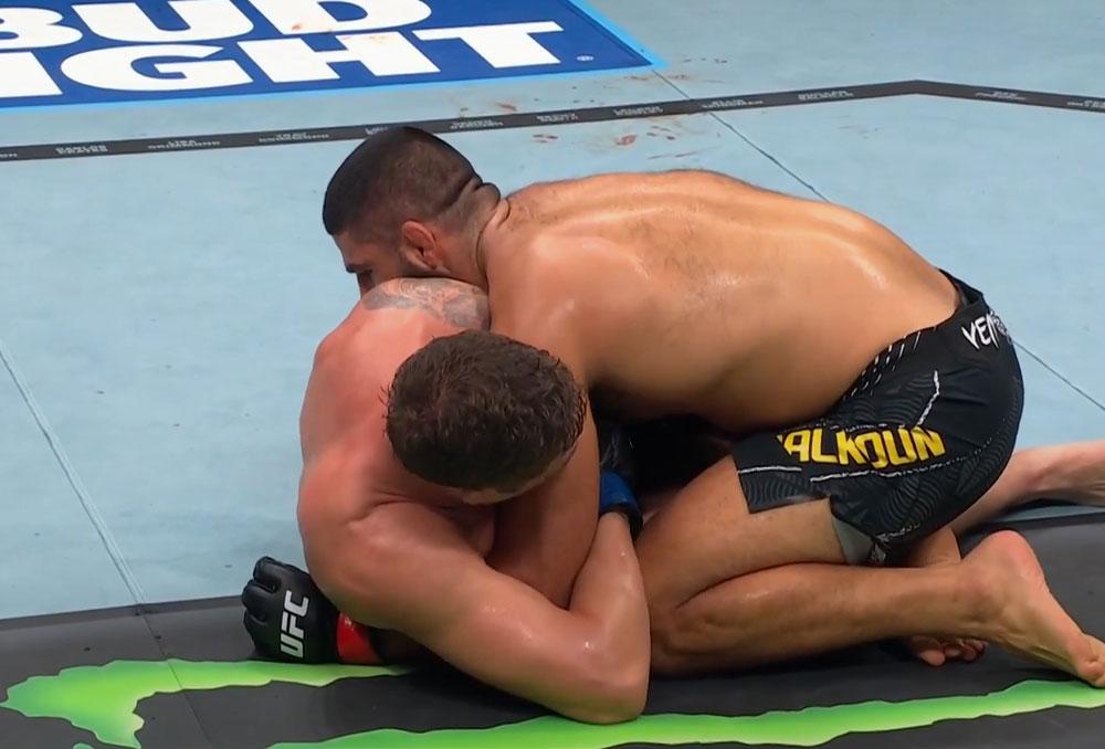 Inquiété en fin de combat, Jacob Malkoun préserve l'essentiel face à Gerald Meerschaert | UFC Fight Night 275