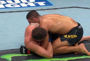 Inquiété en fin de combat, Jacob Malkoun préserve l'essentiel face à Gerald Meerschaert | UFC Fight Night 275