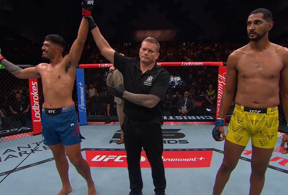 Junior Tafa brise sa spirale négative et détruit Kevin Christian à coups de coude | UFC Fight Night 275
