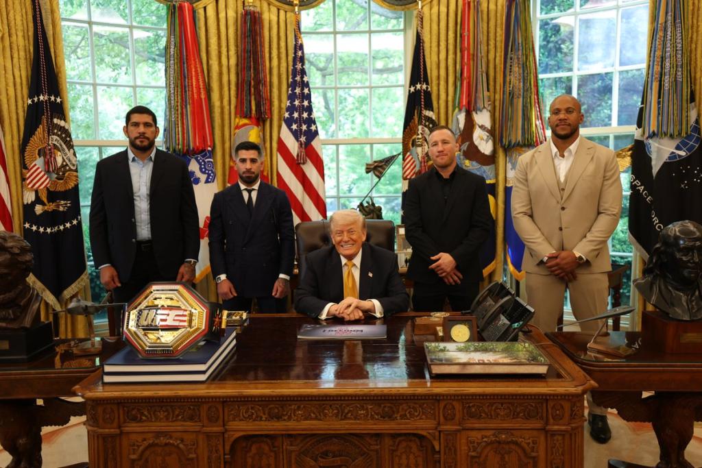 La ceinture officielle de l'UFC Freedom 250