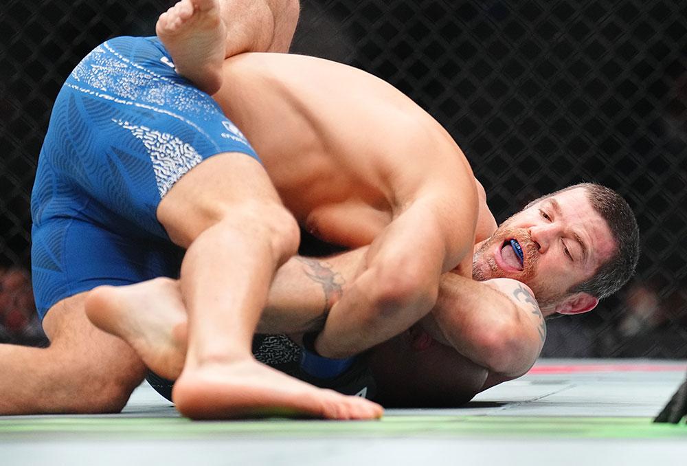 Jim Miller soumet Jared Gordon dès la première reprise et cimente sa légende chez les poids légers | UFC 328