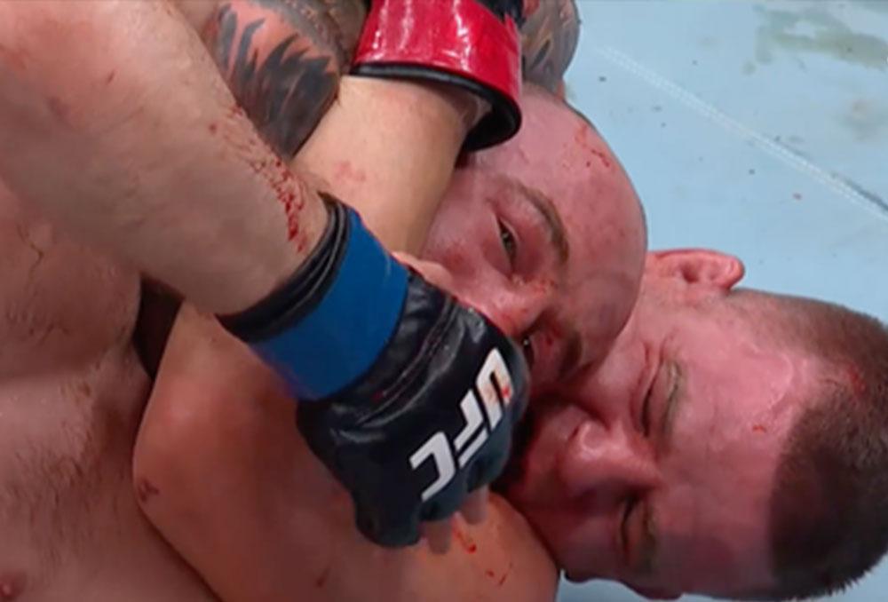 Grant Dawson s'impose par soumission face à Mateusz Rebecki au terme d'un affrontement riche en rebondissements | UFC 328