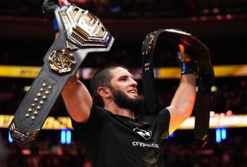 Islam Makhachev vise l’UFC 330 : une défense de titre en vue contre Ian Machado Garry
