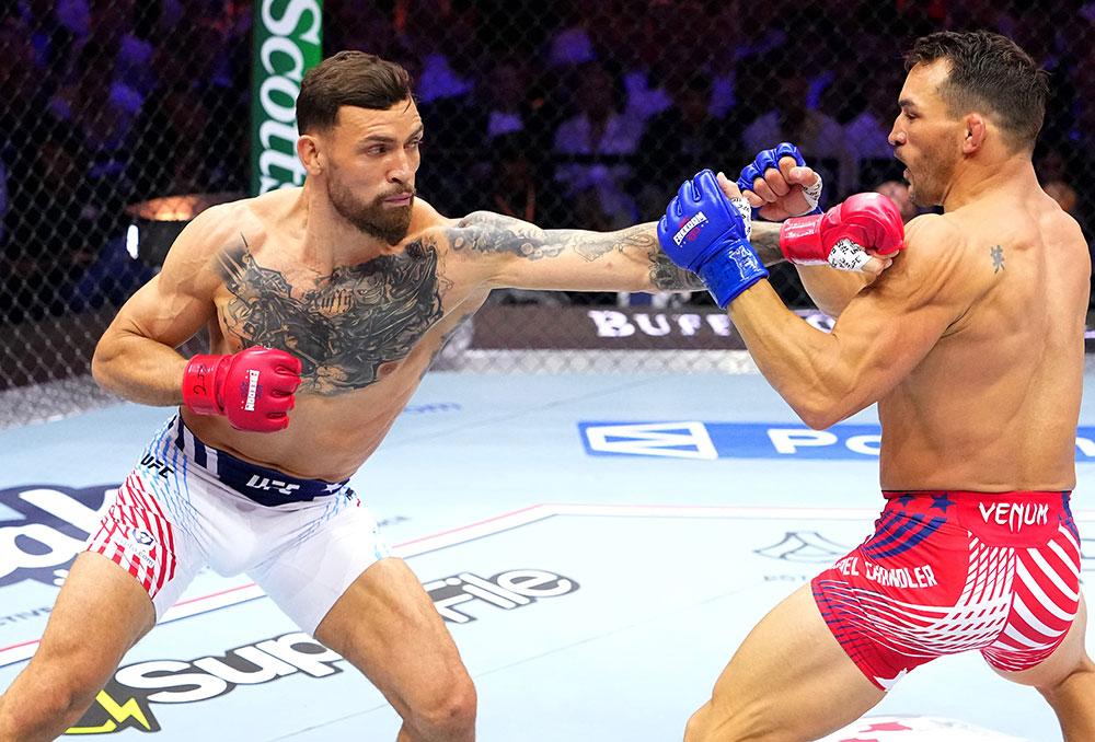 Michael Chandler s'écroule sous la foudre de Mauricio Ruffy à la fin de la première reprise | UFC Freedom 250