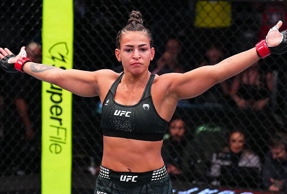 Bia Mesquita surmonte la tempête et soumet Melissa Mullins au premier round | UFC Fight Night 279