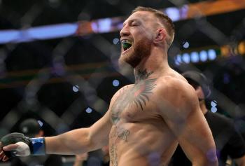 UFC 329 : Conor McGregor prévient Max Holloway de sa puissance chez les poids mi-moyens