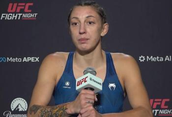 UFC Fight Night 284 : Juliana Miller dédie sa victoire à Daniel Cormier et célèbre sa résilience