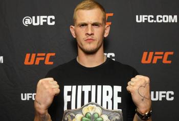 UFC 330 : Ian Machado Garry explique pourquoi il place Islam Makhachev sur un piédestal avant leur choc