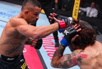 UFC Sacramento : Marcio Barbosa électrocute Ryan Kuse d'un crochet gauche éclair au premier round