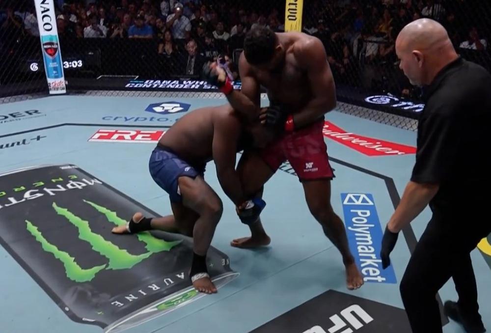 Poids lourds : Finition destructrice de Gabriel Lorenco face à Charlie Cleveland à DWCS 90