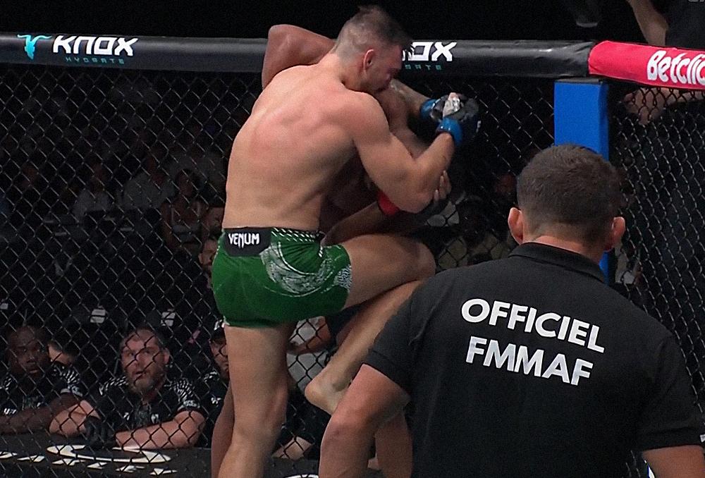 UFC Paris : Oumar Sy battu par TKO face à Modestas Bukauskas au R2