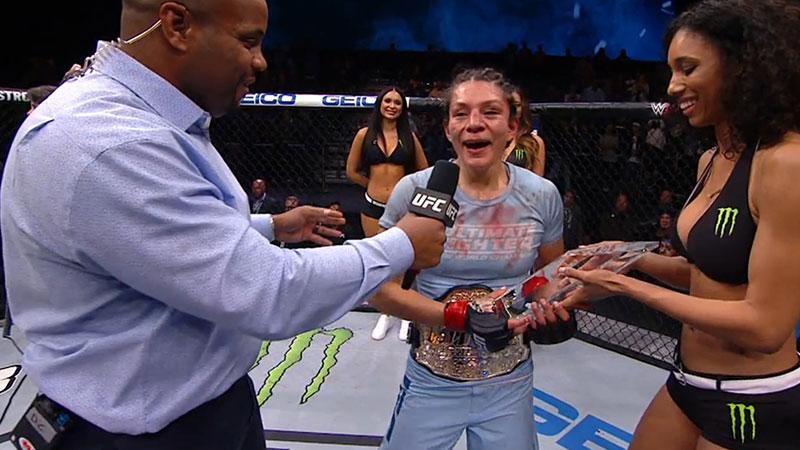 TUF 26 - Nicco Montano contre Roxanne Modafferi