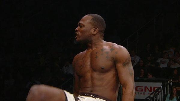 UFC Fight Night 83 - Derek Brunson contre Roan Carneiro 'Jucao'