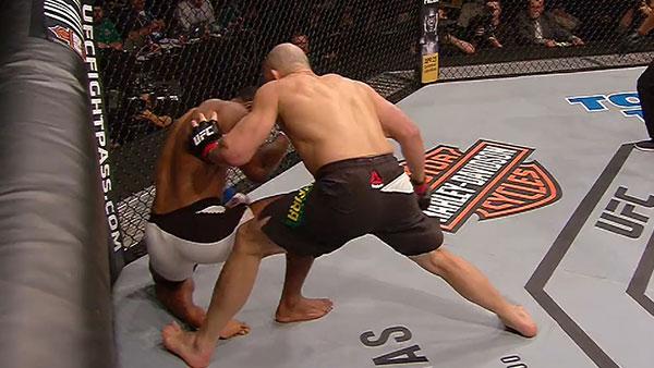 UFC on Fox 19 - Rashad Evans contre Glover Teixeira