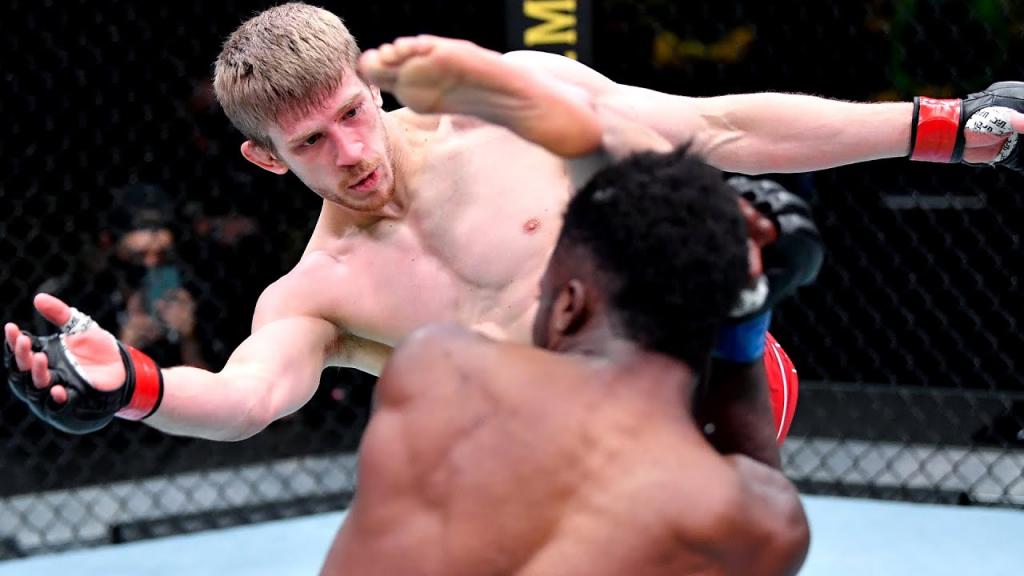 Arnold Allen - invaincu à l'UFC