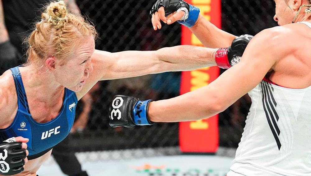 Après sa victoire dominante à l'ufc San Antonio, Holly Holm n'est pas décidée à prendre sa retraite