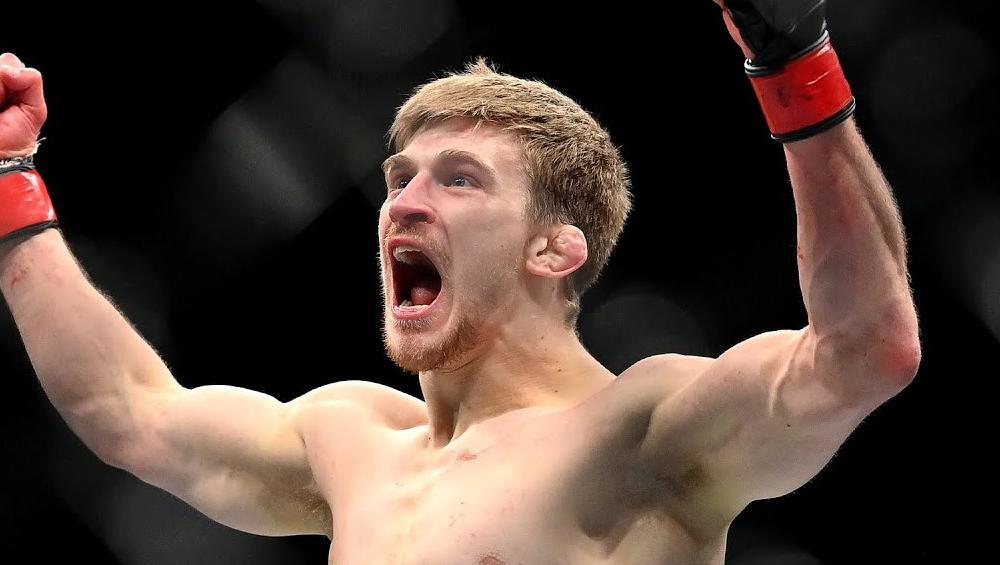 Arnold Allen a pour cible Brian Ortega pour son prochain combat