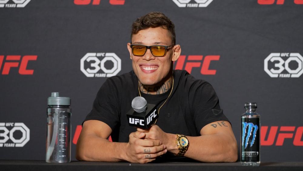 Caio Borralho s'est entraîné avec Khamzat Chimaev, Paulo Costa et Sean Strickland pour l'UFC Vegas 72