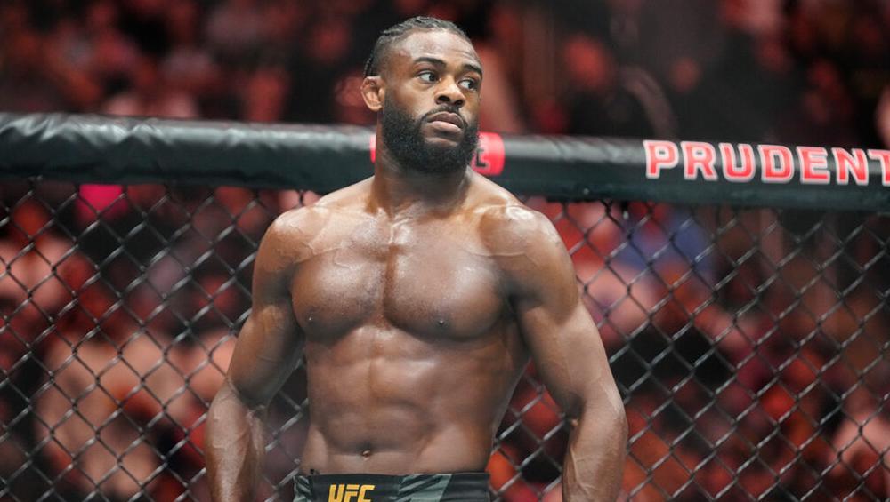 Aljamain Sterling parle de la tentative de l'UFC de punir Merab Dvalishvili pour avoir évité le combat coéquipier contre coéquipier