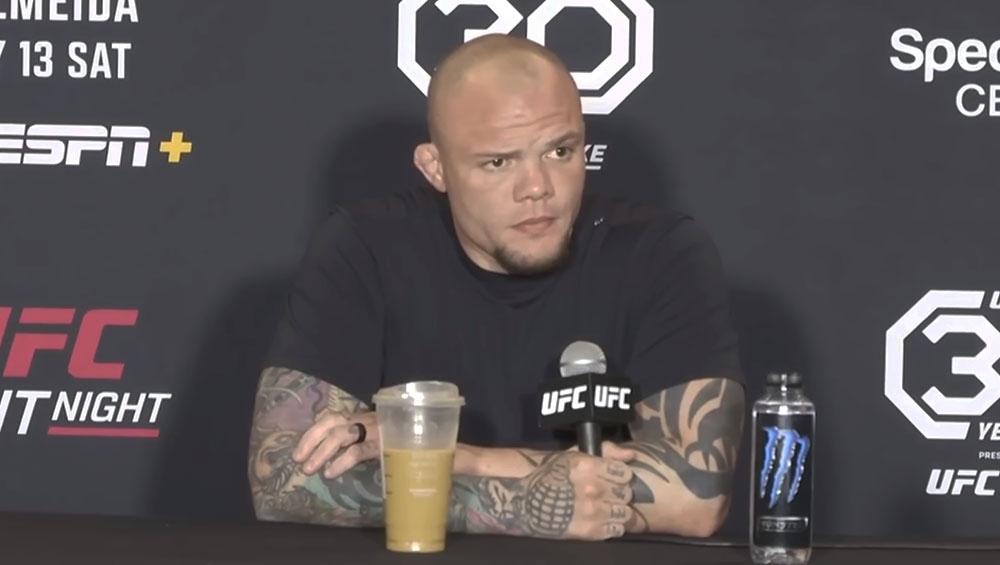 Anthony Smith n'est pas perturbé par le passage du Main Event au Co-Main | UFC Charlotte